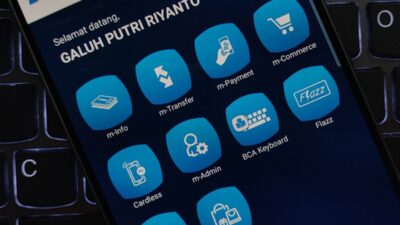 3 Cara Cek Nomor HP di M Banking BCA Terbaru